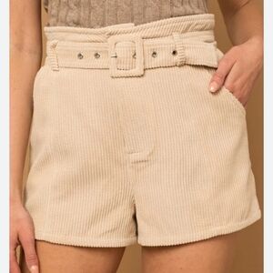 Altar’d State MP9214-2 Women's Sz L Cream High Rise Belted Corduroy Shorts $60
